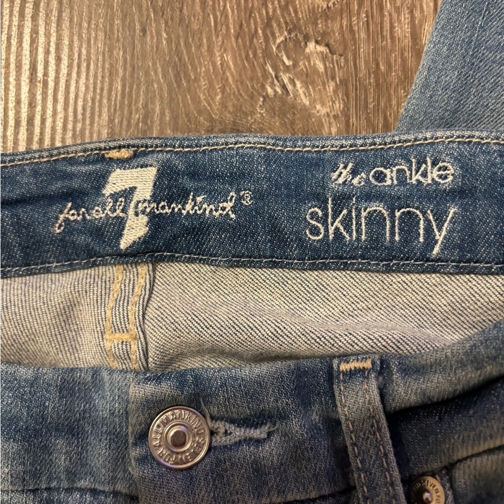 7 for all Mankind Size 27 Jeans - Picture 9 of 10